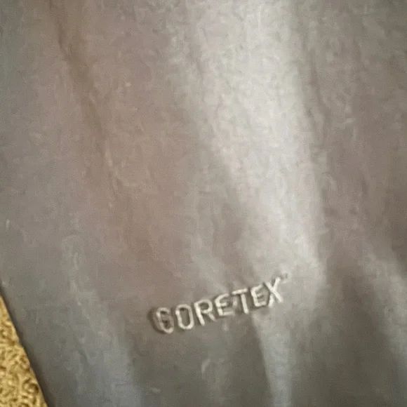 Men's Patagonia Ski Jacket - Picture 2 of 4